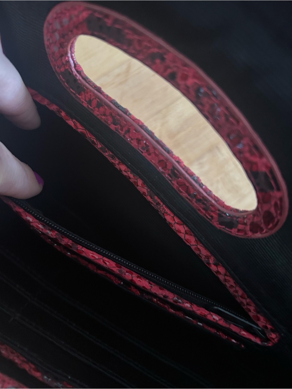 Hobo Red Snake-Print Women's Clutch Bag - Picture 4 of 5